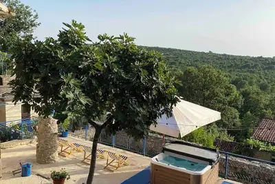 Image de Rustic Mediterranean boutique house Cherryville