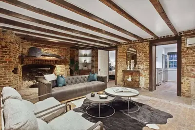 Image de Beautifully Preserved 1800s Home | Downtown Savannah