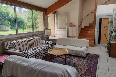 Image de Les Jardins Perchés, maison spacieuse avec jardins au cœur d'un village médiéval