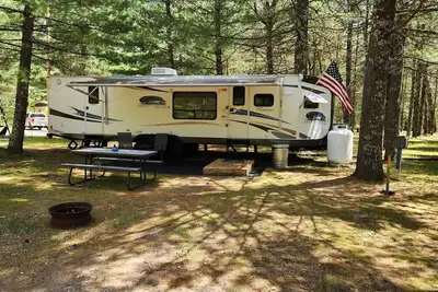 Image de Methner's Liberty Edition Rv near Tippy Dam & the Pine/Manistee Rivers
