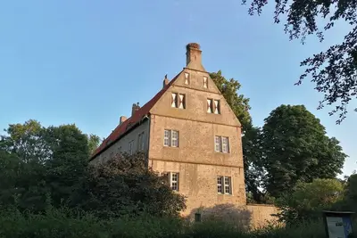Image de Studio apartment in a medieval castle from the 14th century on the Weser cycle path