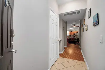 Image de 3 Beds Hot Spot Htx W/ Private Garage