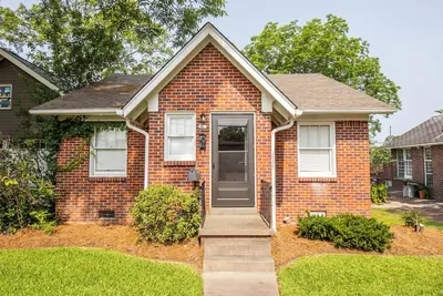 Image de South End Zone on 11th by Apex Short Term Stays