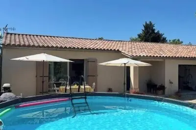 Image de La Lacoste : Charme et vue sur le Luberon