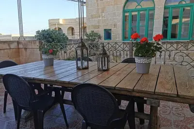 Image de Historic Farmhouse with Courtyard, Kitchen Terrace and Rooftop Pool