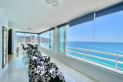 Image de Torre Coblanca Sefront Apartment (N096)