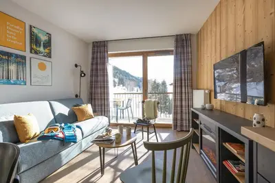 Image de Wifi, piscine, sauna, hammam, terrasse, balcon, télévision, casier à ski, 35-40m², Serre Chevalier
