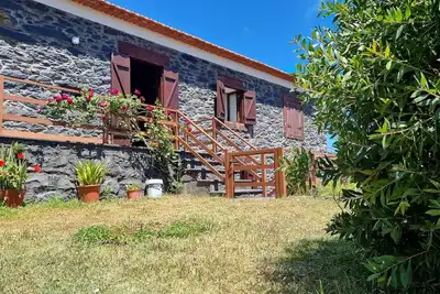 Image de Peaceful refuge in Fajã da Ovelha