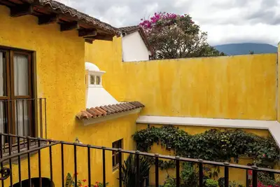 Image de Family friendly house in gated community