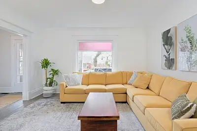 Image de Charming 3 bed house, your gateway to Georgian Bay