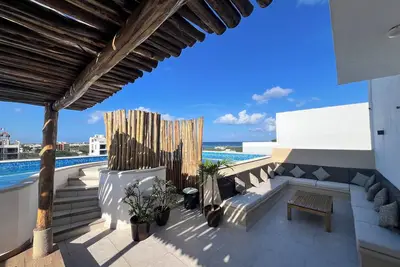 Image de Bohemian Condo, Roof pool with ocean view!