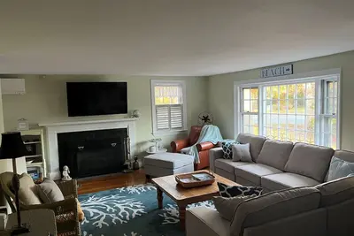 Image de Great Home Close to Craigville Beach