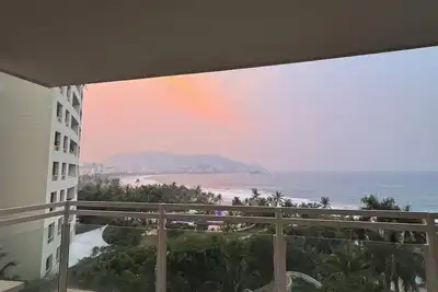 Image de Oceanfront Condo in Ixtapa • Pool, Beach Access & Stunning Views