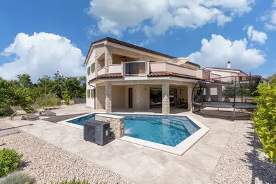 Image de Villa Divina – Coastal Villa with Heated Pool and Ev Charging Station
