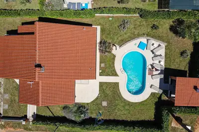 Image de Charmante villa de 2 chambres avec piscine privée chauffée