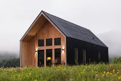 Image de Moonrise Meadow at Three Suns Cabins