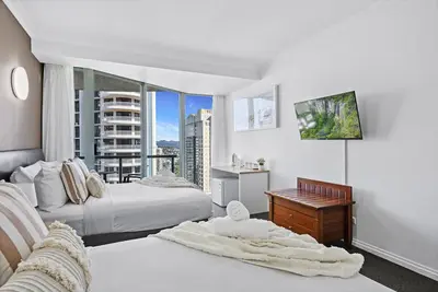 Image de Modern Standard Twin Unit at Legends - Q Stay