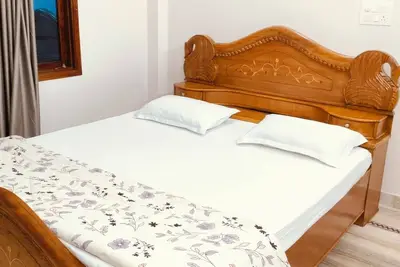 Image de 2-bedroom apartment in charming Ranchi with Ac, WiFi for family and solo visitor