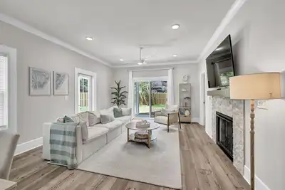 Image de Brand New, Spacious 5br Retreat - Close to Beach, Downtown Wilmington & Dining