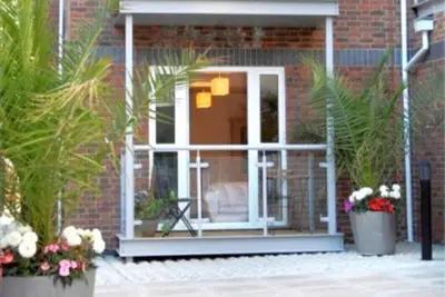 Image de City Centre 2 Bedroom Ground Floor Flat with Parking