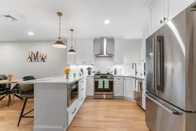 Image de Luxury 4br | Charlestown