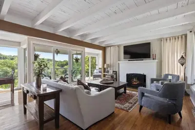 Image de Charming 4-bedroom country house 40 minutes from Nyc