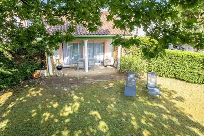 Image de Proche lac : Maison avec beau jardin