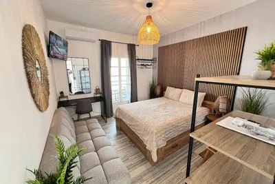 Image de Studio 'Aeolian Blu 3' avec vue sur la mer, Wi-Fi et climatisation