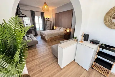 Image de Studio 'Aeolian Blu 1' avec vue sur la montagne, Wi-Fi et climatisation