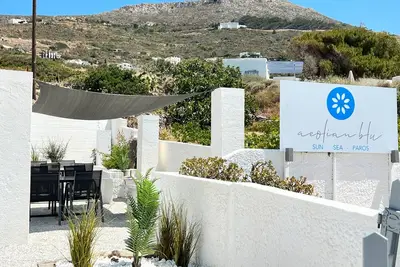 Image de Studio 'Aeolian Blu 4' avec vue sur la mer, Wi-Fi et climatisation