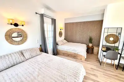 Image de Studio 'Aeolian Blu 11' avec vue sur la mer, Wi-Fi et climatisation