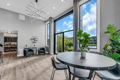 Image de Mountain Lake Sanctuary in Alaska