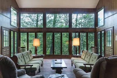 Image de Pere Marquette River Fishing Cabin 4