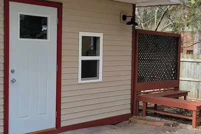 Image de Delightful private room along the river in charming St. Charles