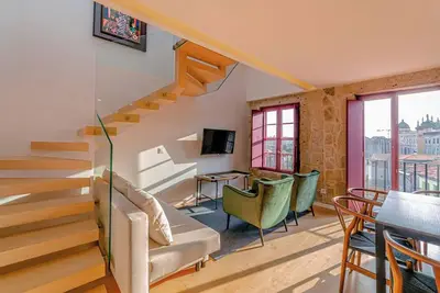 Image de Central Apartments Stay Near Clérigos by HostWise