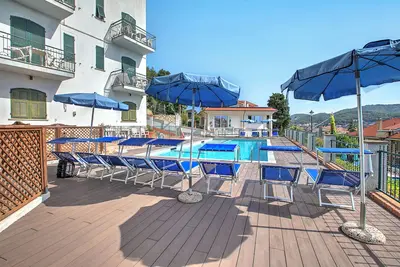 Image de Seaview Pool Retreat - B15, Andora, Italy