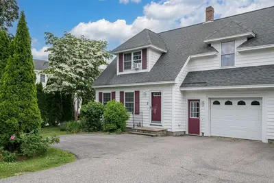 Image de Huge New Townhome 10mins from the Beach