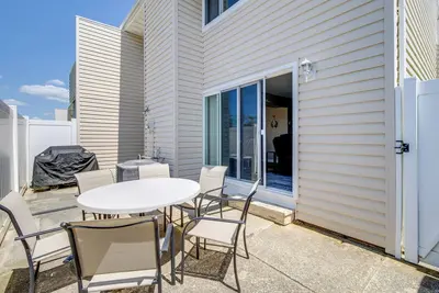 Image de Walk to Brigantine Beach: Condo w/ Furnished Patio