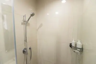 Image de Spacious 2 Br Apt Near Sms Mall – 10 Min Walk