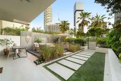 Image de First Class | 2br | High-End | Sparkling Pool View