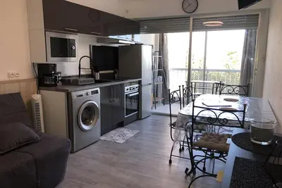 Image de Bel appartement T2 proche plage avec parking privatif