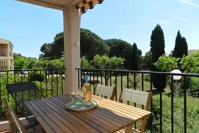 Image de Appartement 2 pièces, terrasse et parking privé, La Londe-les-Maures