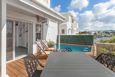 Image de The Lost Paradise Condo, charmant 2 pièces avec piscine privée.