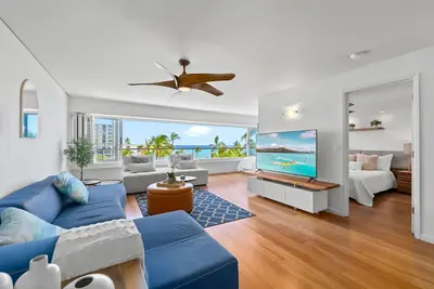 Image de Sleek Oceanside Oasis 1-Bedroom at Colony Surf