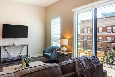 Image de Landing | Chic 2bd, Rooftop Lounge, Gym