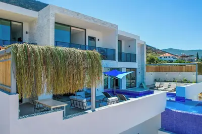 Image de 3-Bedroom Villa with Private Pool in Kalkan, Kaş/Antalya