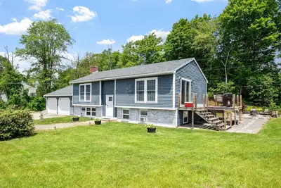 Image de Adventure Basecamp | Hot Tub + Lake Access