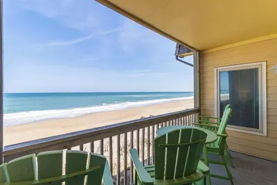 Image de Oceanfront condo in the heart of Kill Devil Hills!