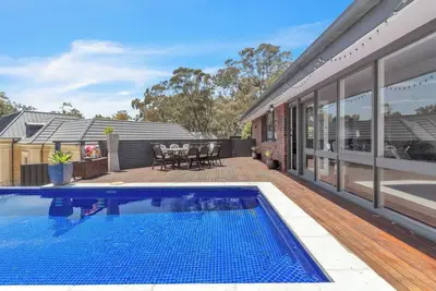 Image de Natures Edge A Parkland Escape for Families