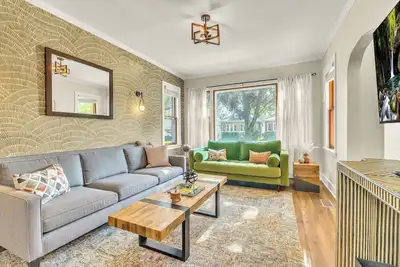 Image de Your Chicago Hub~ 4 minute Walk to Train~ Pets Ok